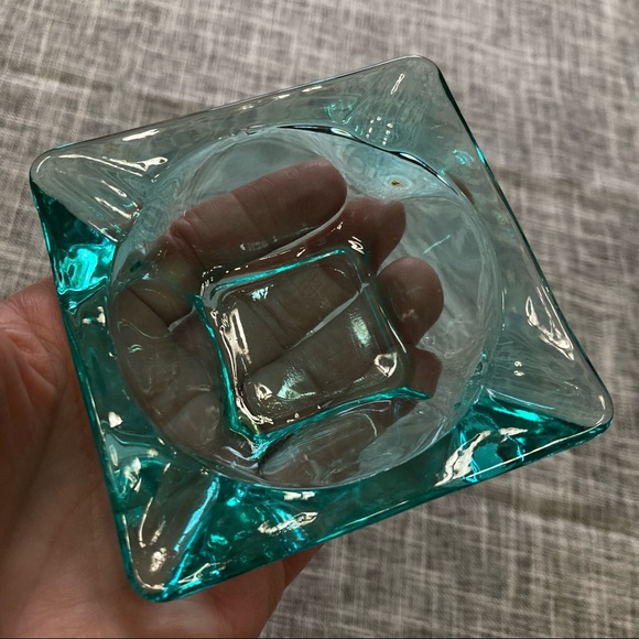 Retro Glass Ashtray - Picture 2 of 7